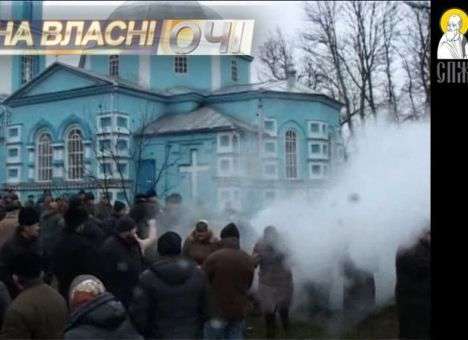 В селе Птичья идет «война» за храм (ВИДЕО)