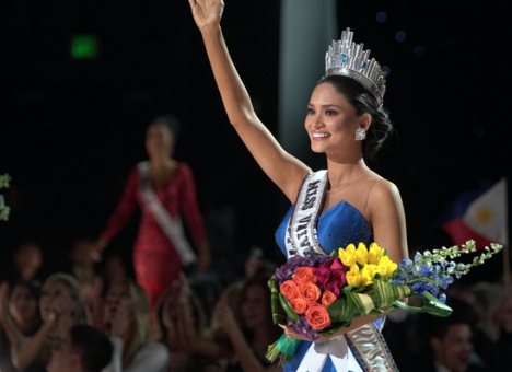 На конкурсе «Мисс Вселенная» корону получила не победительница (ФОТО)
