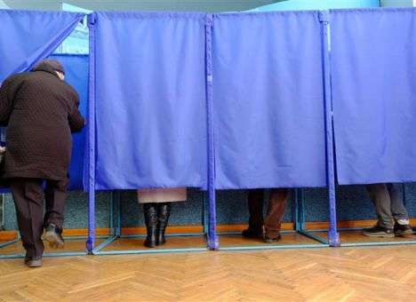 Весной в Киеве появится еще полтысячи депутатов