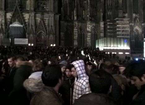 В Германии грянул скандал после «охоты» беженцев на женщин