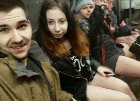 В московской полиции переполох из-за людей без штанов (ФОТО)