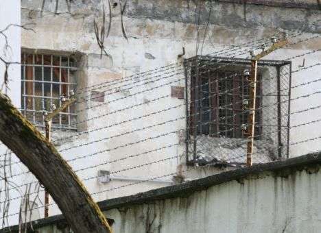 Российским арестантам отрезали «язык»