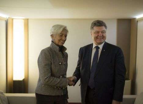 Кому и зачем улыбался Порошенко в Давосе (ФОТОРЕПОРТАЖ)