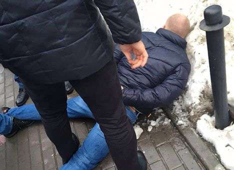 В Киеве задержали майора, требовавшего взятку с ОПГ (ФОТО)