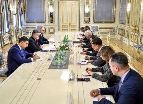 Министры-реформаторы должны остаться, - Президент
