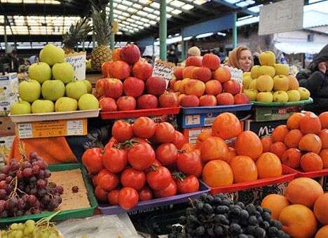 Крымчан просят «стучать» о продаже запрещенных продуктов