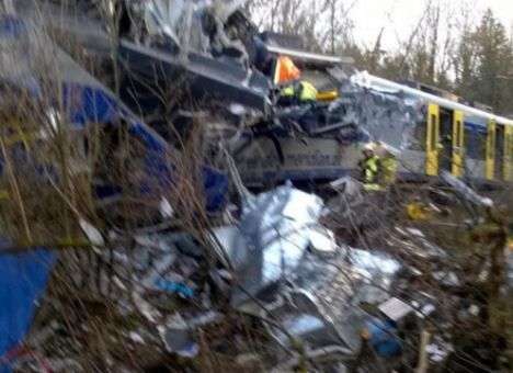 Растет количество жертв катастрофы на железной дороге