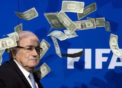 В ФИФА нашли подозрительную отправку Блаттером денег в Россию
