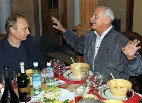 Горбачев посоветовал Никите Михалкову «не лезть»