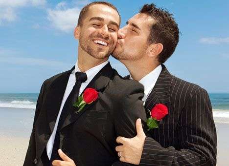 В РФ собираются штрафовать геев за каминг-аут