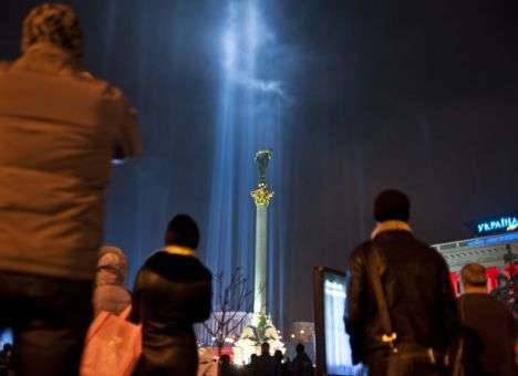 Песни свободы и Лучи достоинства: В Украине день памяти Героев Небесной сотни