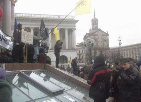 Протестующие на Майдане – это подделка, - «Правый сектор»