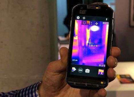 Caterpillar показал первый в мире смартфон с тепловизором