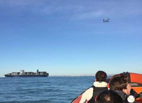 Дрон впервые перелетел Ла-Манш