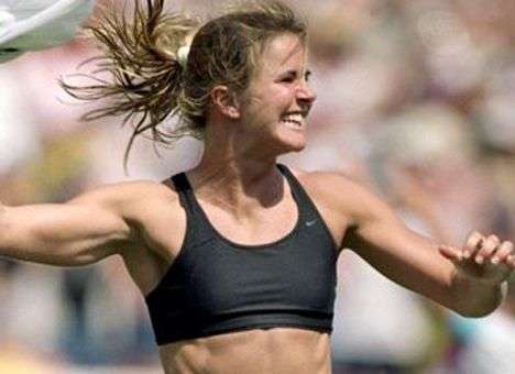 Американская футболистка завещала свой мозг для исследований