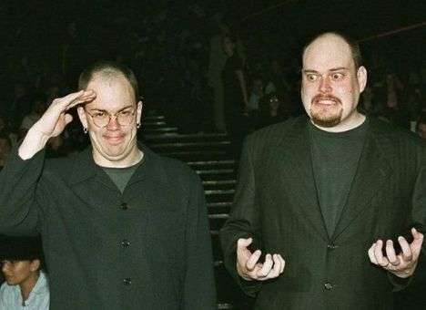 Знаменитые режиссеры Вачовски превратились в сестер (ФОТО)