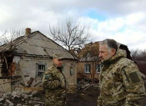 Донецким чиновникам запретят ездить на оккупированную территорию