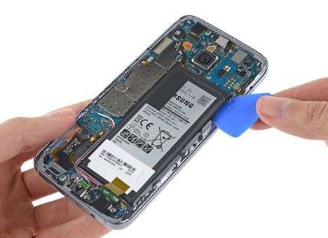 Ремонтопригодность Samsung Galaxy S7 оценили на «троечку»