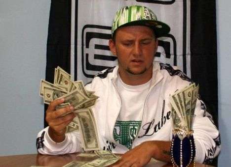 Шоумен Потап показал налоговикам заработанные миллионы