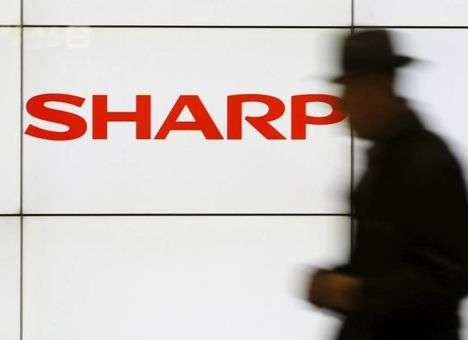 Foxconn отложит покупку Sharp