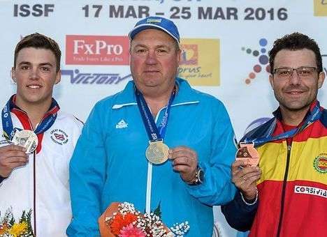 Украинец стал победителем этапа Кубка мира по стендовой стрельбе