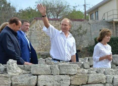 «Священный» рейтинг Путина падает