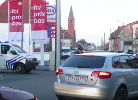 Террористы сегодня могут пересечь «закрытую» границу Бельгии без документов и досмотра (ВИДЕО)