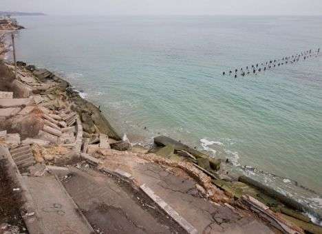 На пляжах под Одессой можно снимать фильмы ужасов (ФОТО)