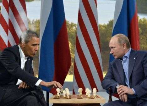 В РФ выпустили политические шахматы: Путину досталась неожиданная «королева» (ФОТО)