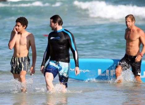 Опубликованы драматические кадры спасения сына знаменитого актера (ФОТО)