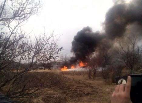 Опубликованы кадры падения Су-25 на российский поселок (ВИДЕО)