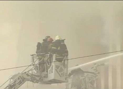 Кремль затянуло дымом из-за масштабного пожара (ФОТО)