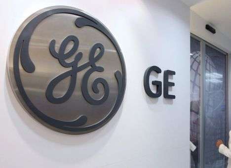 Глава Apple просил GE купить компанию за $2 миллиарда