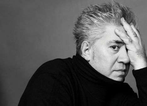 Знаменитый режиссер «спрятался» после офшорного скандала