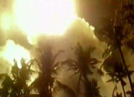 В Сети опубликовали кадры жуткого пожара в Индии (ВИДЕО)