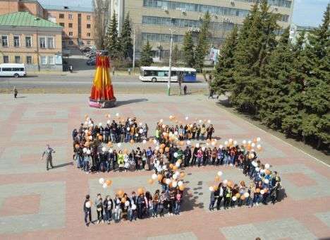 Флешмоб в РФ со свастикой «взорвал» соцсети (ФОТО)