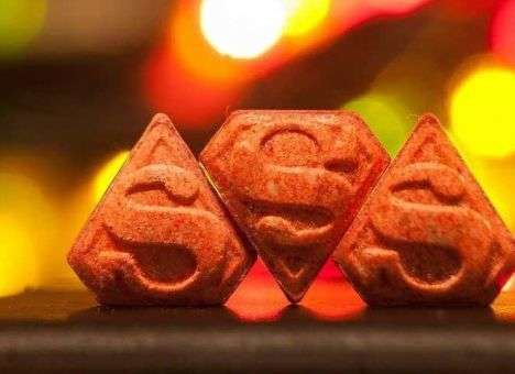 «Супермен» одним ударом убил пятерых парней