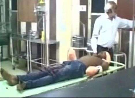 Мужчина отрубил парню-педофилу обе руки