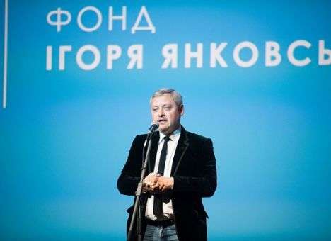 Игорь Янковский наградил финалистов конкурса короткометражек «Украина. Путь к миру!»