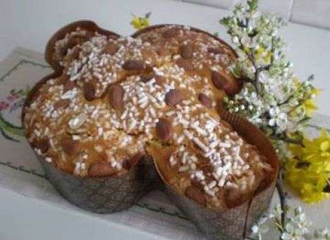 Повар поделился секретом Пасхи, которая не черствеет в течение недели (ВИДЕО)