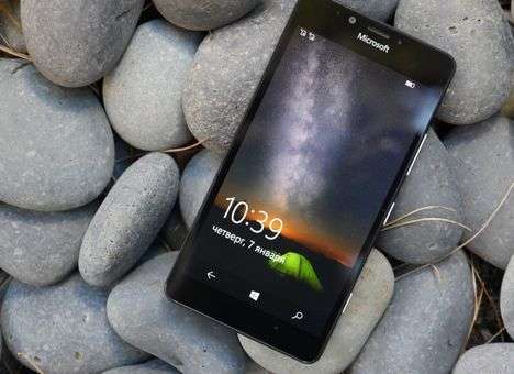 Доля Windows-смартфонов упала ниже 1%