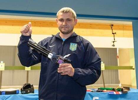 Украинец победил на этапе Кубка мира по стрельбе
