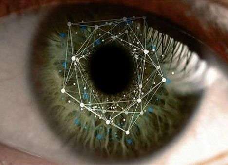 Samsung выпустил планшет со сканером глаза