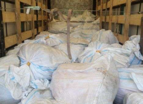 Полиция задержала грузовик с «теплой» контрабандой на 1 млн долларов (ФОТО)