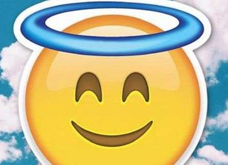 Микроблогер перевел Библию на язык эмодзи