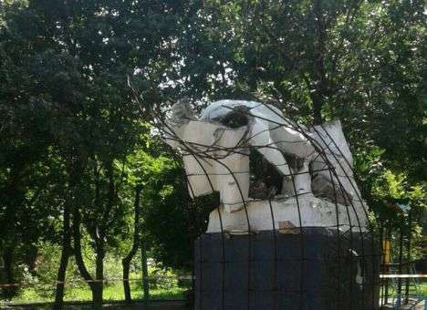 Сильно промок: В «ДНР» пояснили, почему упал Ленин