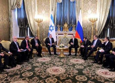 Я не перевожу: Героем встречи Путина и Нетаньяху стал переводчик