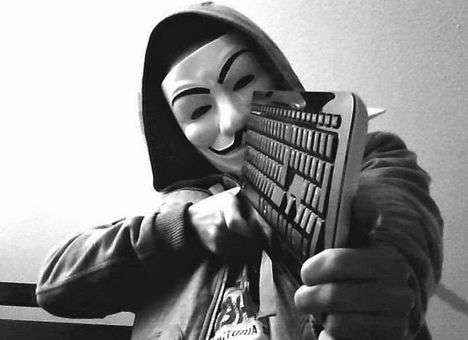 Хакеры Anonymous завершили атаку на мировые центробанки