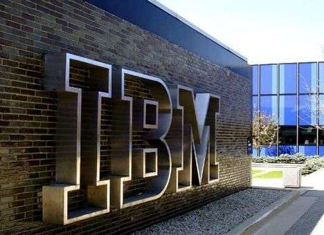 IBM подписал контракт с Emirates Airline на 300 миллионов