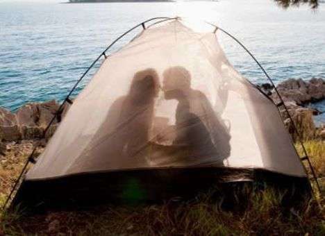 Сексологи сообщили, как оживить интимную жизнь летом